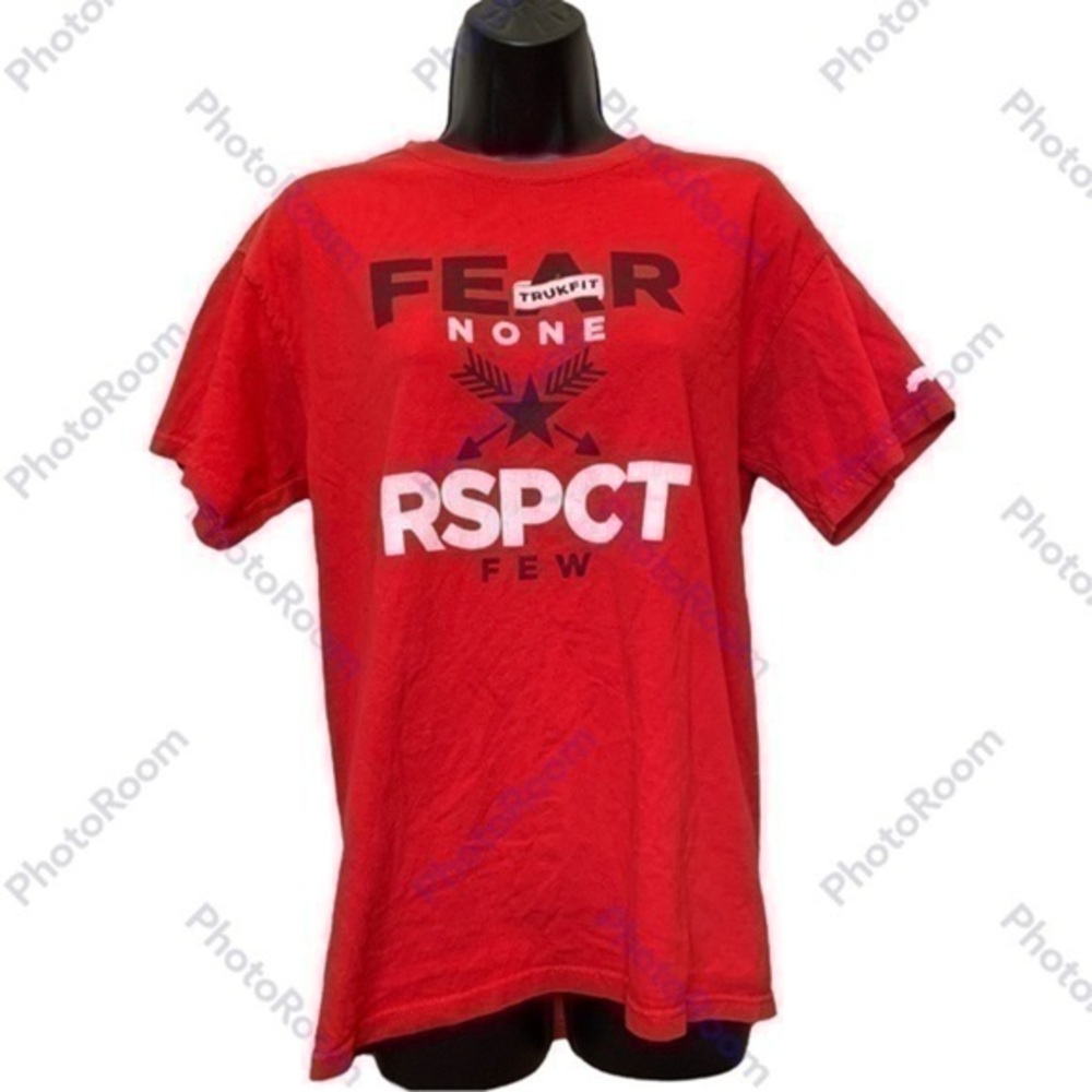 MENS Truk fit red fear no one trust few t shirt size medium
